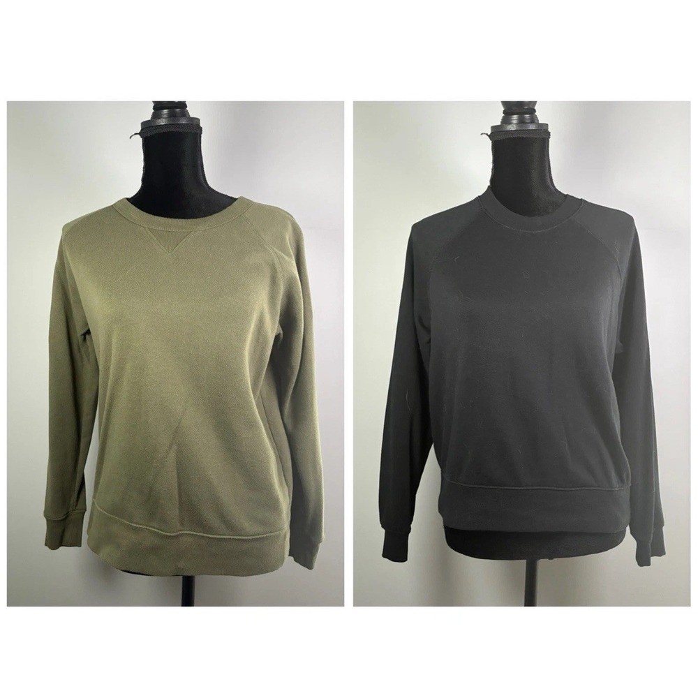 Lot Of 2‎ Old Navy Womens XS Long Sleeve Crew Neck Classic Casual Sweatshirts